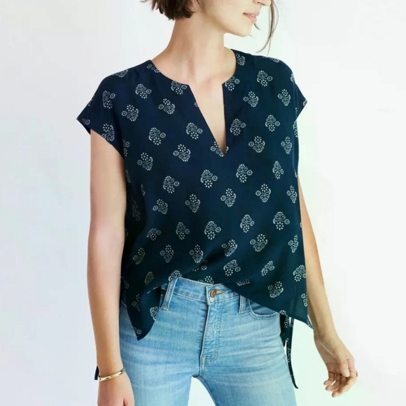Madewell Tops - Madewell Skylight Side-Tie Top In Floral Retro Navy Pattern